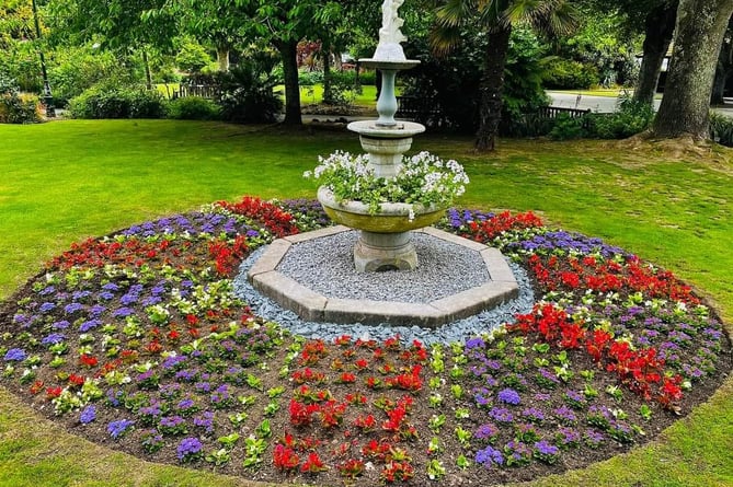 Royal Avenue Gardens Jubilee display