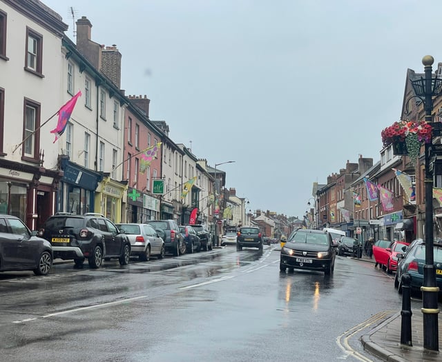 Parking proposals for 8 Devon towns revealed - one hour free then pay