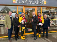 Dart RNLI volunteers open new Flapjackery