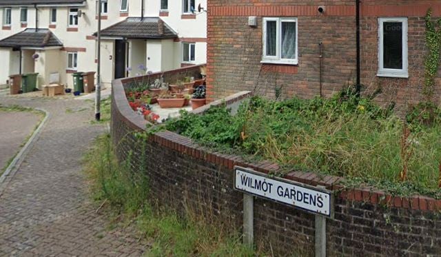 Councillors advised to approve controversial green space development