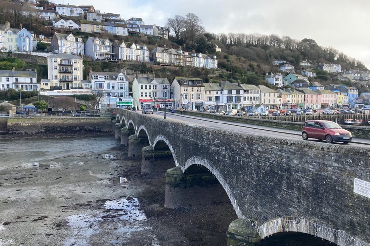 The bridge linking east and west Looe